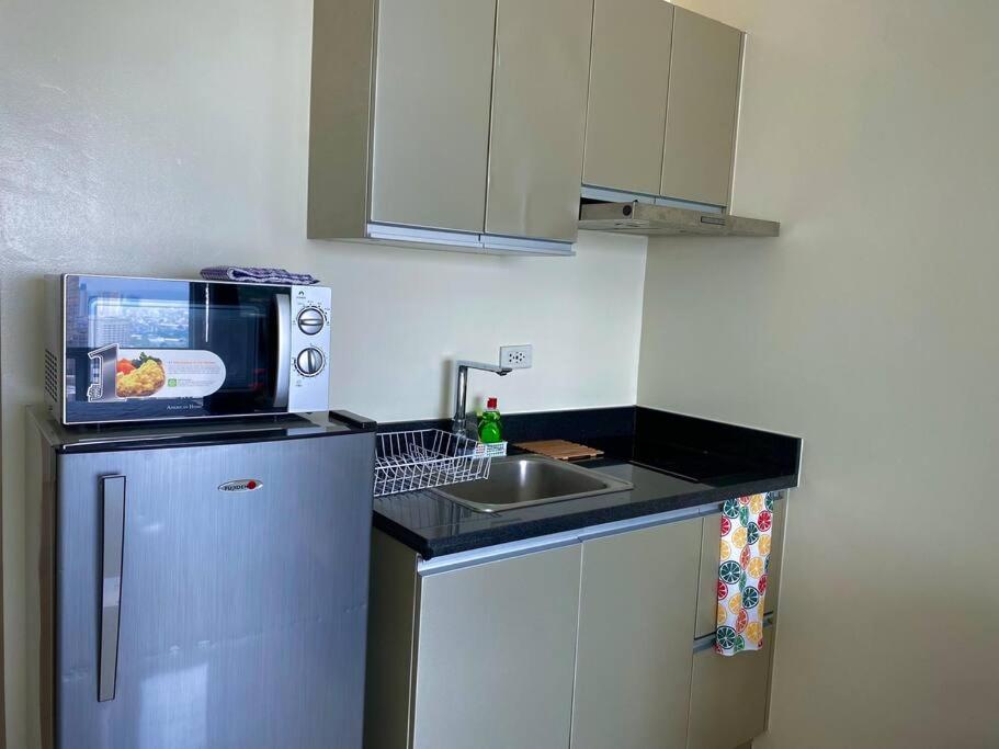 Makati Penthouse With Stunning City Skyline View Manille Extérieur photo