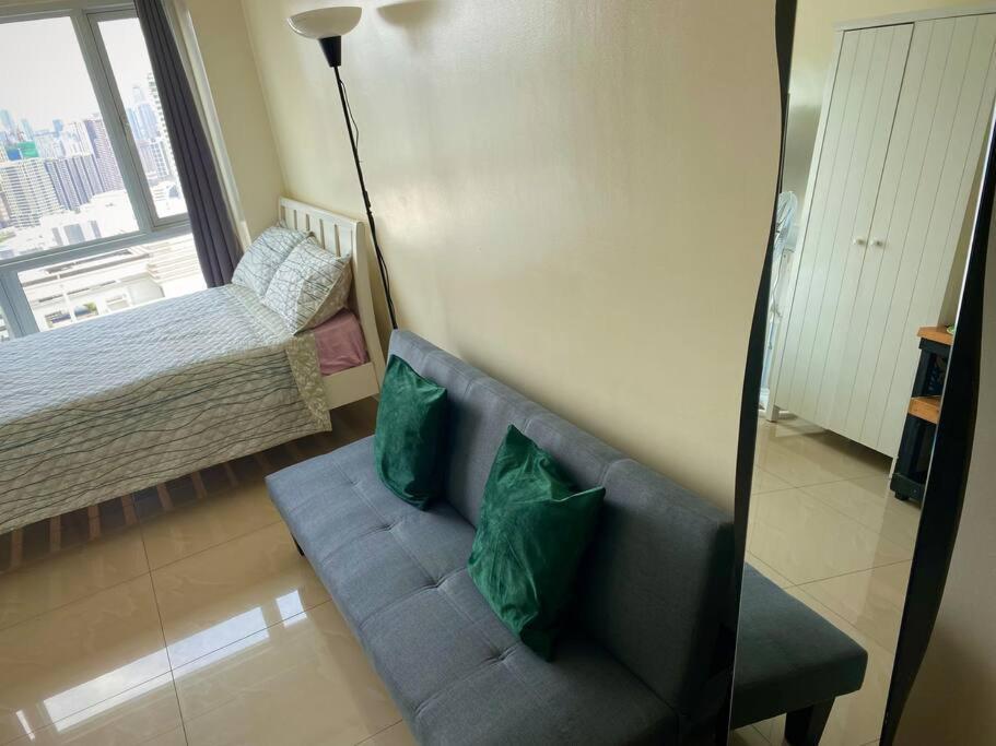 Makati Penthouse With Stunning City Skyline View Manille Extérieur photo