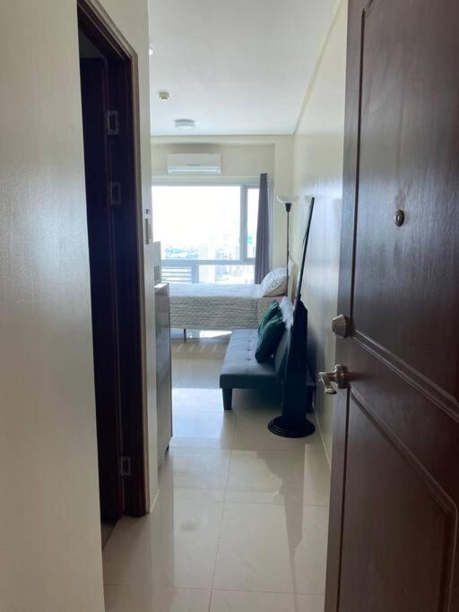 Makati Penthouse With Stunning City Skyline View Manille Extérieur photo