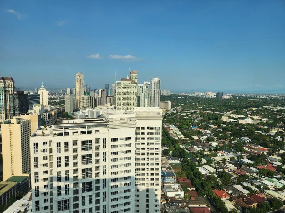 Makati Penthouse With Stunning City Skyline View Manille Extérieur photo