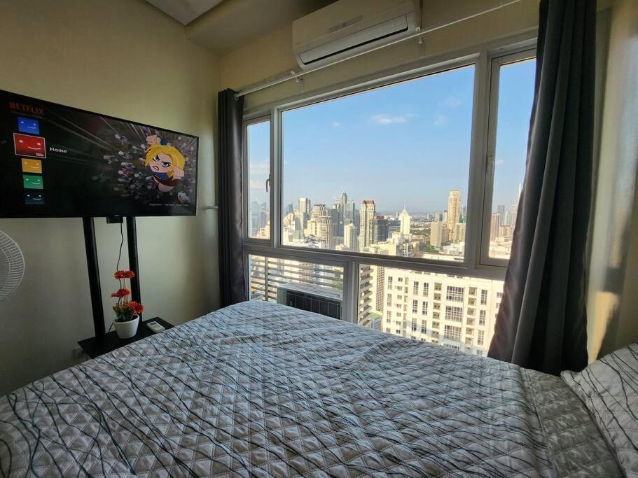 Makati Penthouse With Stunning City Skyline View Manille Extérieur photo