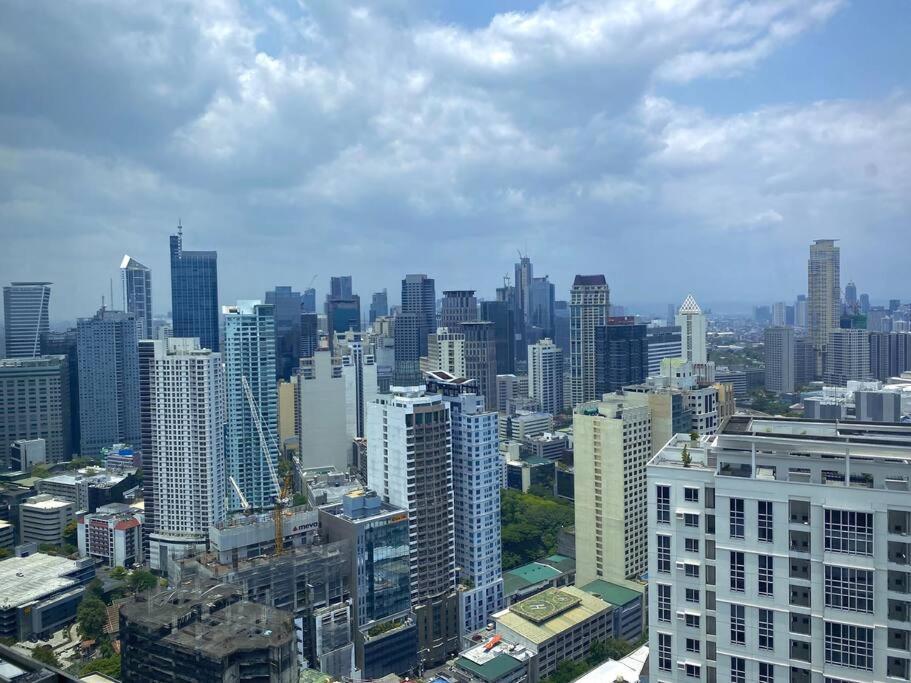 Makati Penthouse With Stunning City Skyline View Manille Extérieur photo